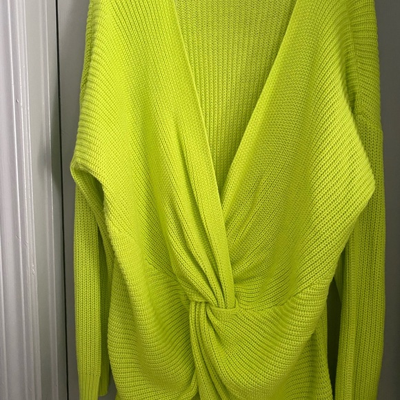 Neon Green cute sweater - Picture 4 of 4